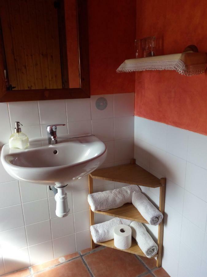 Casa Oliban Guest House Arbanies Ngoại thất bức ảnh